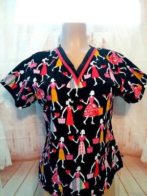 Scrub Top Love to Shop Heels Shopping Pink Black Fitted Pleated Medical Dental S Foto 1 de 4