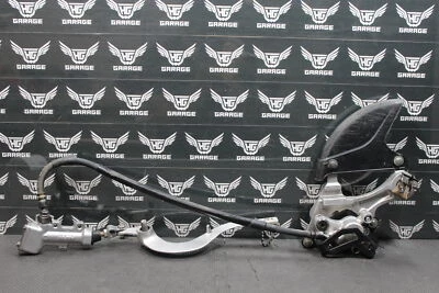 Kawasaki KX250F 2009 OEM pinza de freno trasera palanca de cilindro maestro Foto 1 de 4