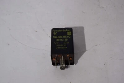Relé de ventana eléctrica Porsche 944 1983-1991 usado buen fabricante de equipos originales - 944 615 116 00 Foto 1 de 4