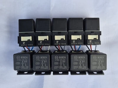 Bank of 5, Bosch Auto Marine 24v Relays And TE Bases  0 332 209 211, Five off - Image 1 of 2