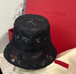 Valentino lace hat - Picture 1 of 2