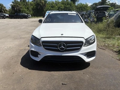 Mercedes-Benz E-Class Front Carrier Assembly OEM A2213307901 E450 2019-2022 - Image 1 of 4