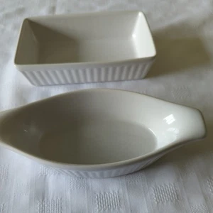2 White Ceramic Gratin/Baking Dishes. 1 Oval - Rayware. 1 Rectangle - Unmarked. - Picture 1 of 22