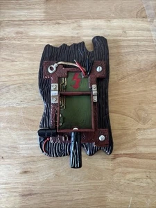 Paper Magic Door Shocker Door Knocker Animated Halloween Prop - Picture 1 of 11