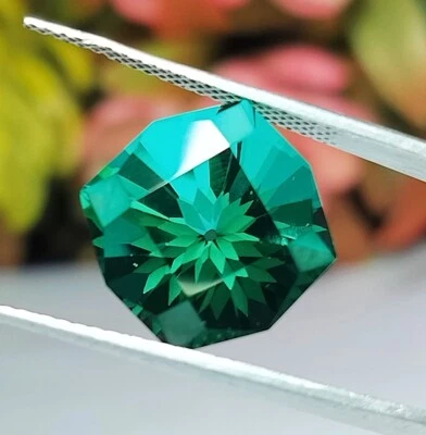 AAA Green Garnet Cushion Octagon Shape 13.50X13.50X09.60MM Unique Flower Cut Gem - Image 1 of 4