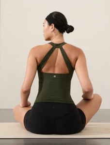 NWT Athleta Transcend Built In Bra Tank S Small Arbor Olive Green Yoga Gym Top - Picture 1 of 13