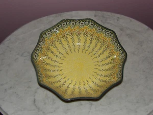 Polish Pottery Large 10-Sided Bowl! UNIKAT Signature Exclusive Miss Daisy! - Picture 1 of 3