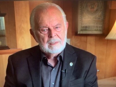 G. Edward Griffin Interview!~CD-ROM~Federal Reserve Conspiracy~Jekyll Island?NWO - Image 1 of 2
