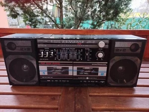 GE 2+2 dual cassette dubbing system model 3-5671A - Picture 1 of 9