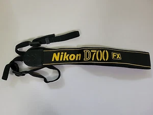 Nikon Neck Strap 1.5" Black Yellow Stitch D700 FX (AN-D700) Barely Used - Picture 1 of 5