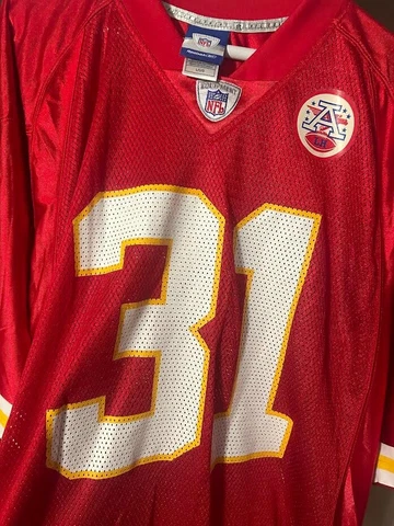 Vintage Priest Holmes #31 Kansas City Chiefs Reebok Jersey Large Red NFL Cover