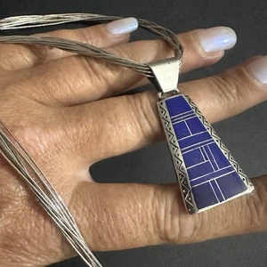 "BONITO COLLAR FIRMADO DE 23"" CON INCRUSTACIONES DE LAPISLÁZULI NATIVO DE PLATA ESTERLINA LÍQUIDA" - Imagen 1 de 24