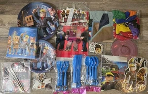 Roblox Birthday Party Set for party of 10 children.  - Picture 1 of 2