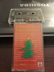 Christmas Family Favorites, Various Artist (1992 Cassette) V.G. Condition - Picture 1 of 1