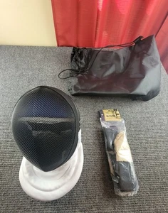 LEONARK Resist.Tissu 350N EN13567 Level 1 Fencing Helmet Epee Size Medium New - Picture 1 of 10