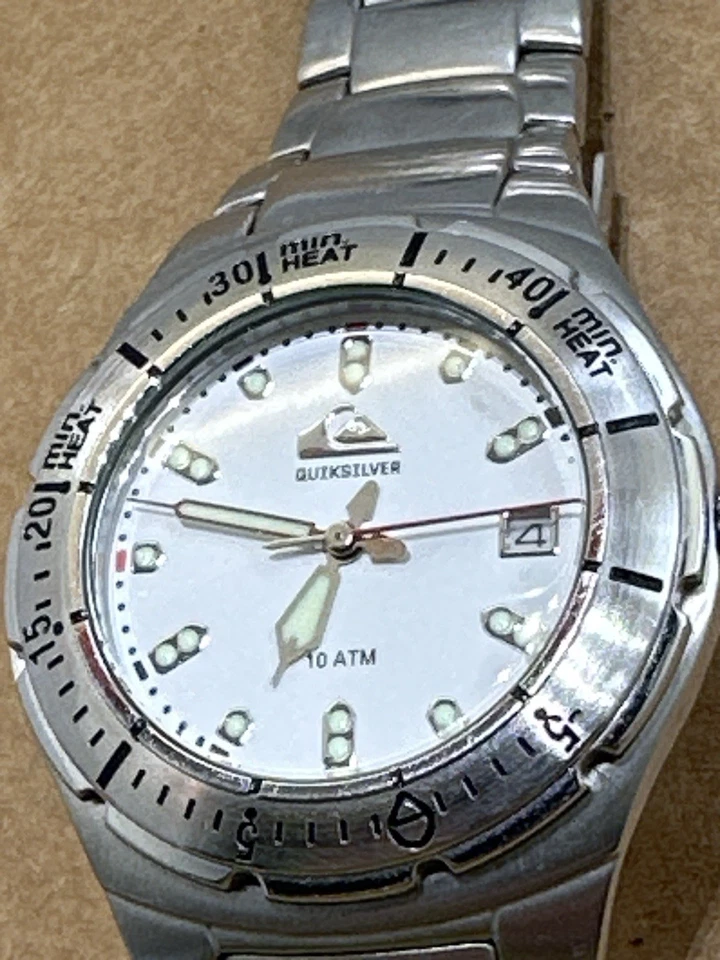 Reloj Hombre Quiksilver Acero Inoxidable Modelo ASTRA M046JF 10 ATM Resistente al Agua Foto 1 de 4