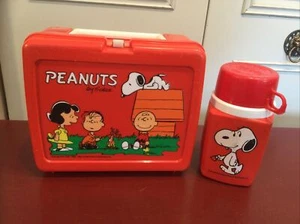 Fiambrera de plástico con termo vintage Thermos Peanuts Snoopy 1965 excelente estado. - Imagen 1 de 17