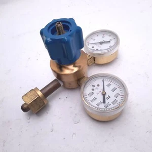 Linde SG-3800-30 Union Carbide Regulator Valve, Inlet: 3800PSIG, Outlet: 30PSIG - Picture 1 of 7