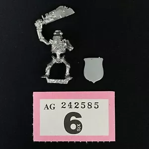 CURSED COMPANY ORC WARRIOR DOGS OF WAR WARHAMMER THE OLD WORLD UNDEAD 90S WFB - Picture 1 of 1