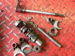 01 Suzuki Bandit 600 Shifter Drum, Forks & Parts - Imagen 1 de 1