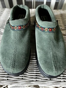 Daniel Green Suede Slip on Slippers Mules Clogs Size 8 M Embroidered strip - Picture 1 of 15