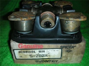 KIT GIUNTO A U SPICER 5-280X 1710 SERIE DANA GRUPPO CUSCINETTO GIUNTO UNIVERSALE - Foto 1 di 1