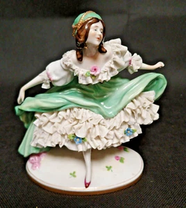 Sachsen Desvres Wunderschöner böhmischer Petticoat mit Porzellanspitze - Bild 1 von 16