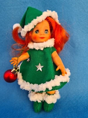 mini Furga Lara 1 vintage doll christmas gadget idea regalo natale Verde - Immagine 1 di 4