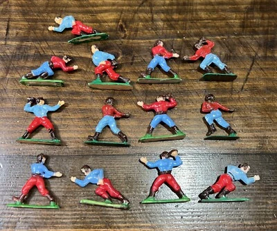 "Lote de 13 adornos para pasteles de jugador de fútbol vintage de 2"" de plástico duro Hong Kong LEER Foto 1 de 4