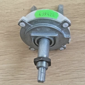 Mercedes C Class W202 Heater Rotary Switch - 2028300285 **Genuine Mercedes OEM** - Picture 1 of 5