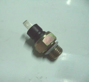 Ampoule Interrupteur Commande Témoin Huile Pour Alfa 33 - Sud - Arna Renault R4 - Picture 1 of 1