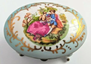 Vintage Ardalt Hand Painted Footed Trinket Box Victorian Couple Lenwile Gold - Picture 1 of 6