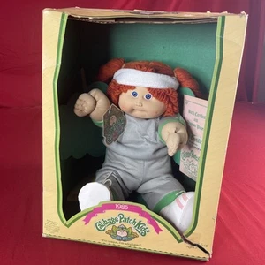 1985 Cabbage Patch Kids Puppe rote Haare blaue Augen mit Karton - siehe Fotos! - Bild 1 von 11