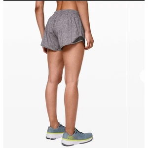Lululemon Hotty Hot Short II Heather Black Grey Running Women's Size 6 W7ATLT - Picture 1 of 12
