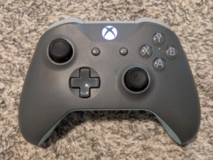 Controller wireless originale Microsoft Xbox ONE 1708 grigio blu acqua USATO - Foto 1 di 9