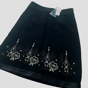 NWT Ann Taylor Loft Black Embroidered Beaded Floral Skirt Womens Sz 0 Petite 0P - Picture 1 of 9