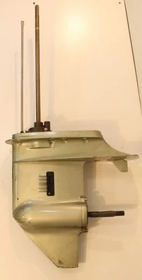 Suzuki 1985 1986 1987 20" largo unidad inferior DT 55 65 HP 2 tiempos 3 cilindros Foto 1 de 4