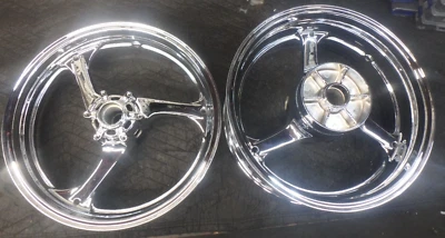 HONDA CBR 1000RR 04-07 CHROME PLATED FACTORY WHEEL SET - OUTRIGHT PURCHASE - Image 1 of 4