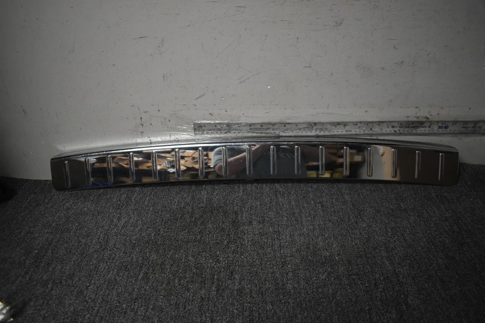 2010-2012 MERCEDES BENZ GL550 STEP PAD FABRICANTE DE EQUIPAMENTO ORIGINAL - Imagem 1 de 4