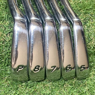 TaylorMade R9 TP Forged Iron Set 5pcs 5-8, PW Motore Speeder 75i Flex S - Image 1 of 4