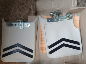 Schmutzfänger  Simca 1100 weiß  Schmutzfängersatz  207 470 - Picture 1 of 2