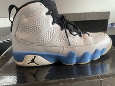 aj 9 unc