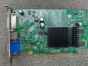 Dell x300 SE128MB DVI/VGA Video Card PCIe D33A27 Radeon P5288 w/TV Out PCI-e - Picture 1 of 3