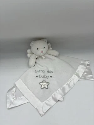 Manta de seguridad blanca Okie Dokie Bear Angel satinada Lovey Bless This Baby Rattle Foto 1 de 4