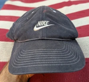 Gorra de béisbol ajustada flexible Nike Y2K de colección descolorida azul marino - Imagen 1 de 8