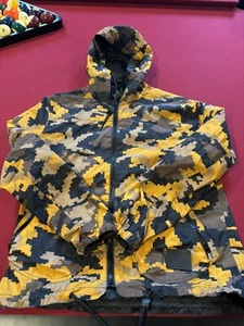Coach Windbreaker /Fall Colors - Picture 1 of 3