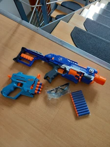 Nerf Stockade und Nerf Quadfire Blaster - Bild 1 von 3