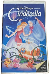 Cinderella  ~ 1988 Walt Disney's Black Diamond Classic ~ VHS ~ Clamshell - Picture 1 of 2