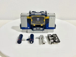 Hasbro Transformers: Legacy United Soundwave with Cassette Ravage - Bild 1 von 12
