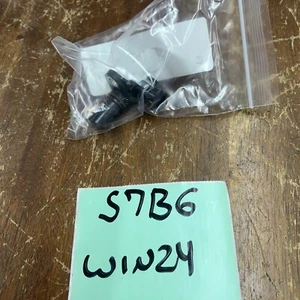 GENUINE BRAND NEW OEM INTERNATIONAL CRANKSHAFT POSITION SENSOR 1828345C91 - Picture 1 of 2